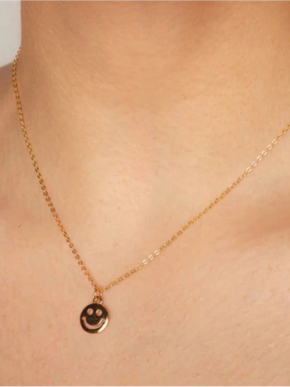 Gold Smiley Face Pendant Necklace - Women Jewelry